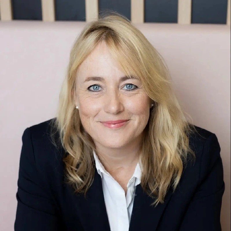 Prof. Dr. Annet de Lange